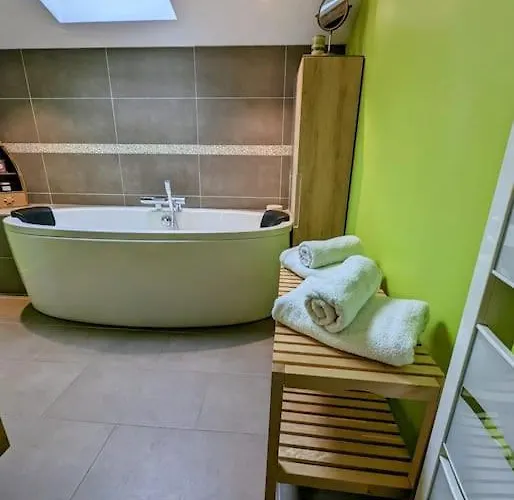 Pastisse Yourhosthelper Hébergement de vacances *